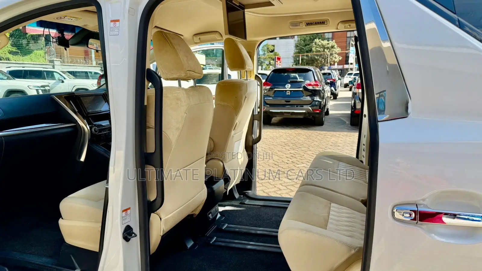 Toyota Alphard 2.5 Petrol AWD 2019 Pearl