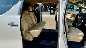 Toyota Alphard 2.5 Petrol AWD 2019 Pearl
