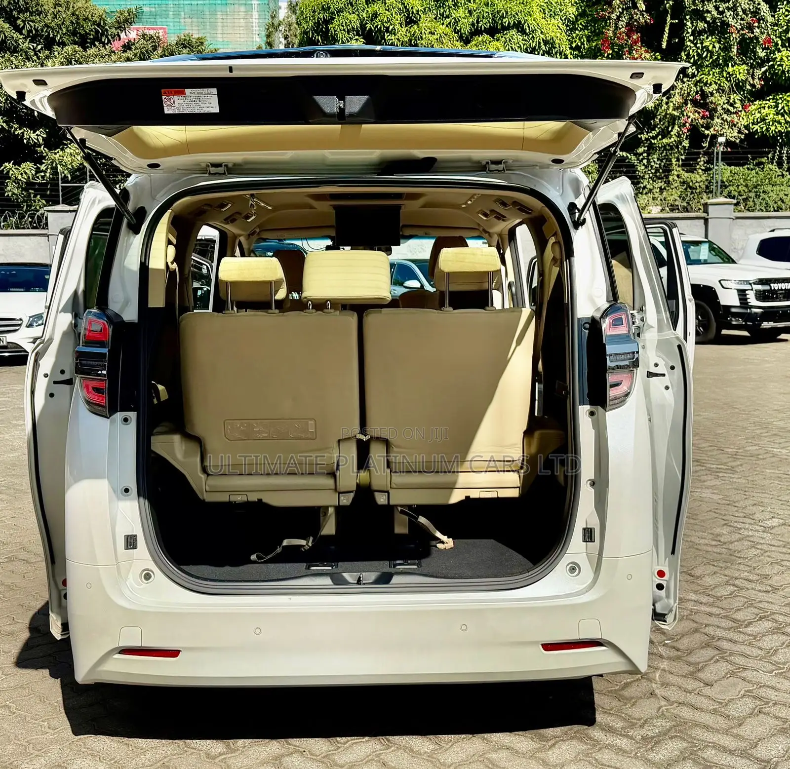 Toyota Alphard 2.5 Petrol AWD 2019 Pearl