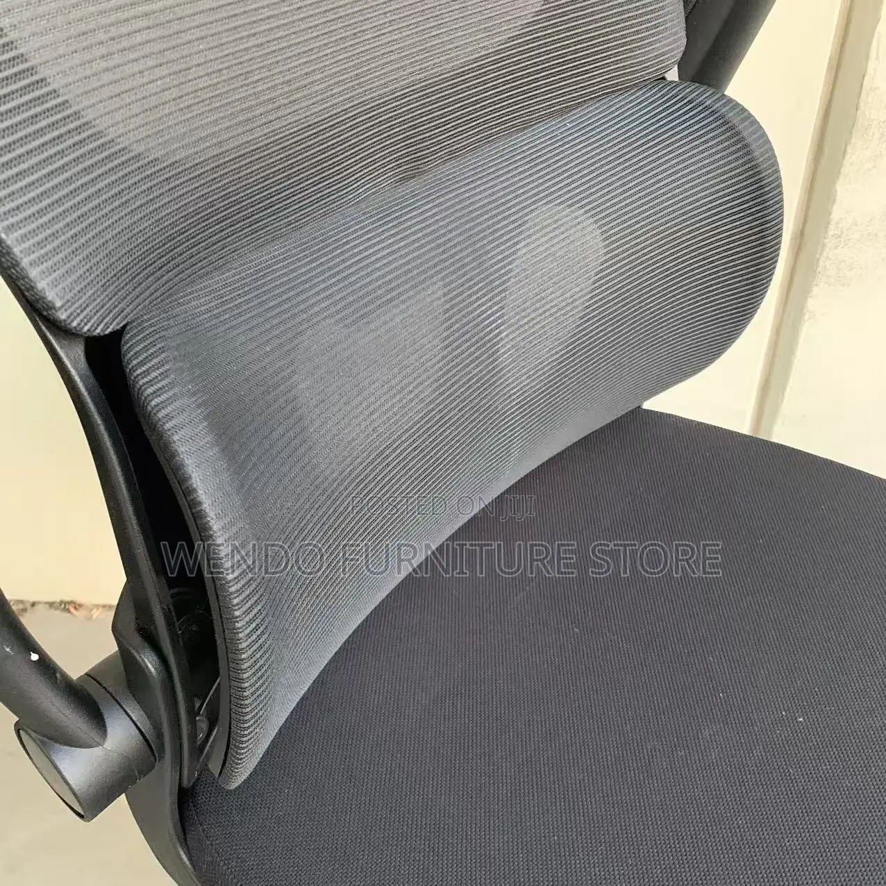 Office Chair : Black Ergonomic Mesh High-Back Office Chair