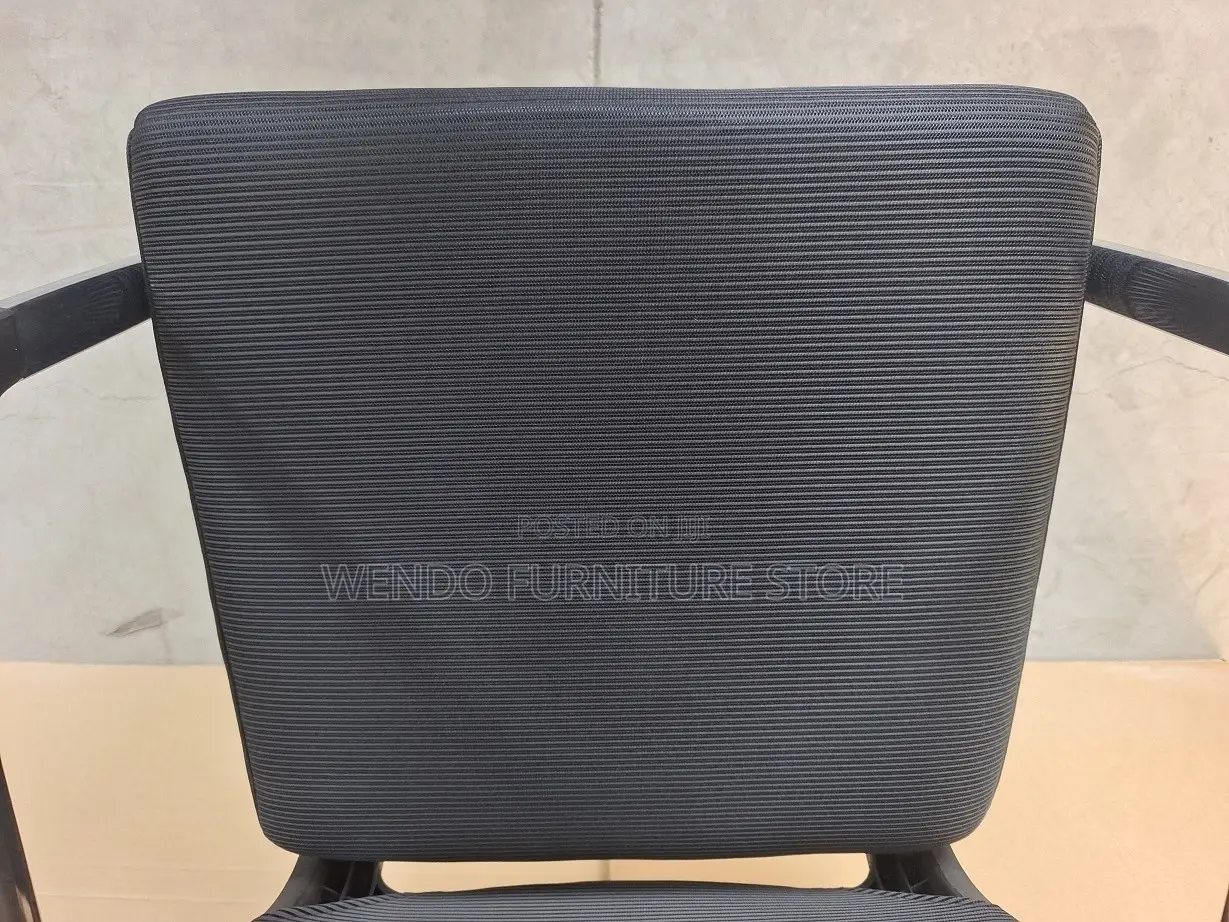 Office Chair : V12 Modern Cantilever Mesh Visitor’S Office Chair