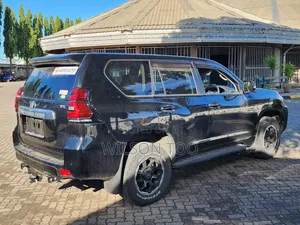 Toyota Land Cruiser Prado 2019 Black