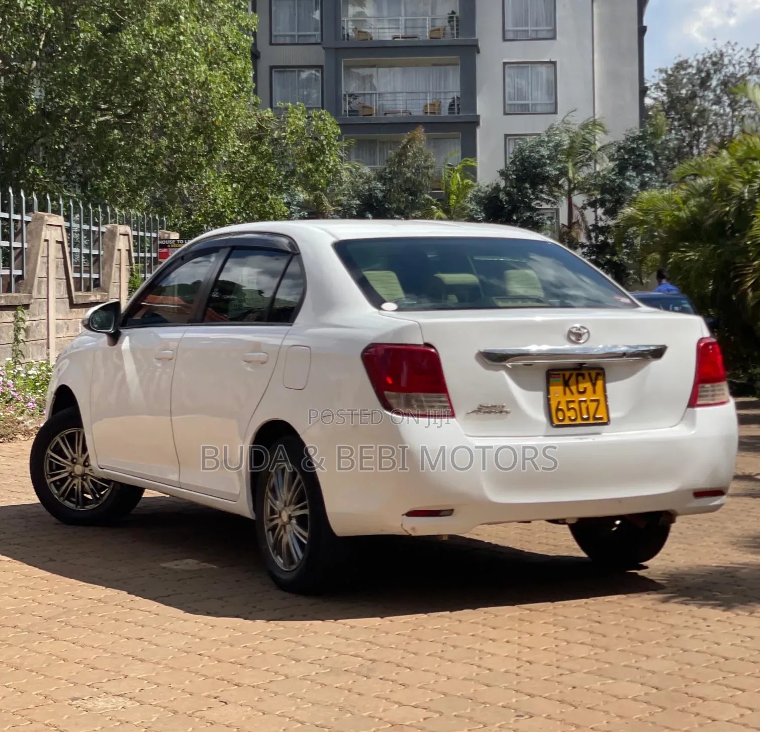 Toyota Axio 1.5 G 2WD 2013 White