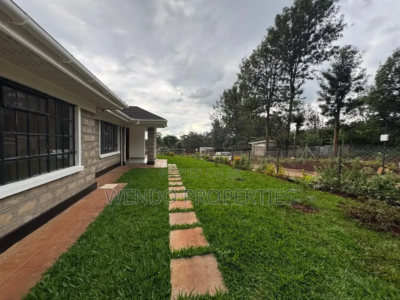 3bdrm Bungalow in Karen for rent