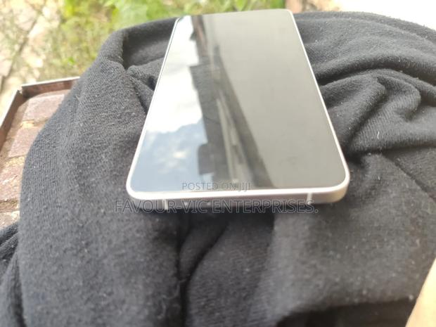 Xiaomi Redmi K70 512 GB Silver - thumbnail 3
