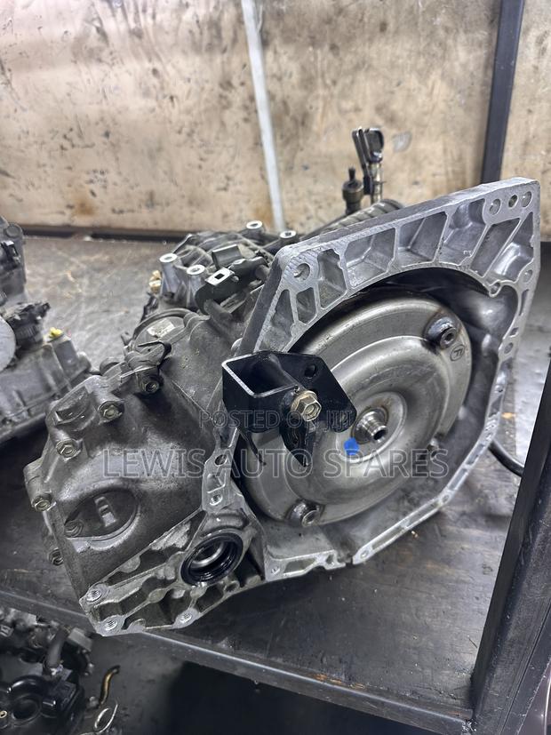 Hr16 Nissan Vannette Gearbox - main view