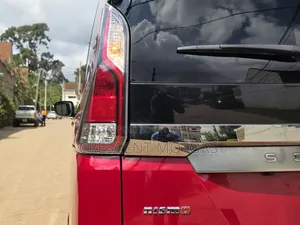 Nissan Serena 2020 Red