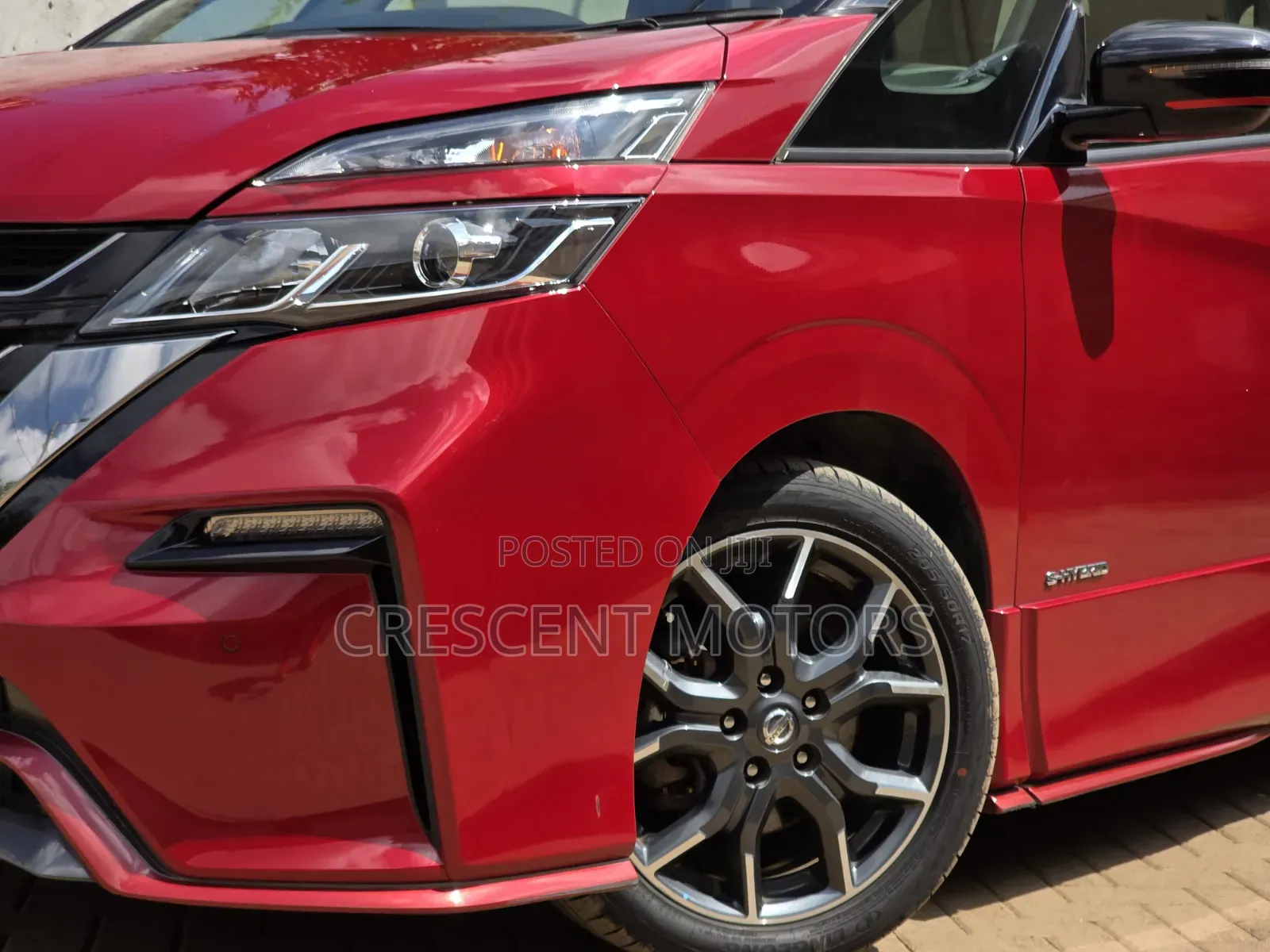 Nissan Serena 2020 Red