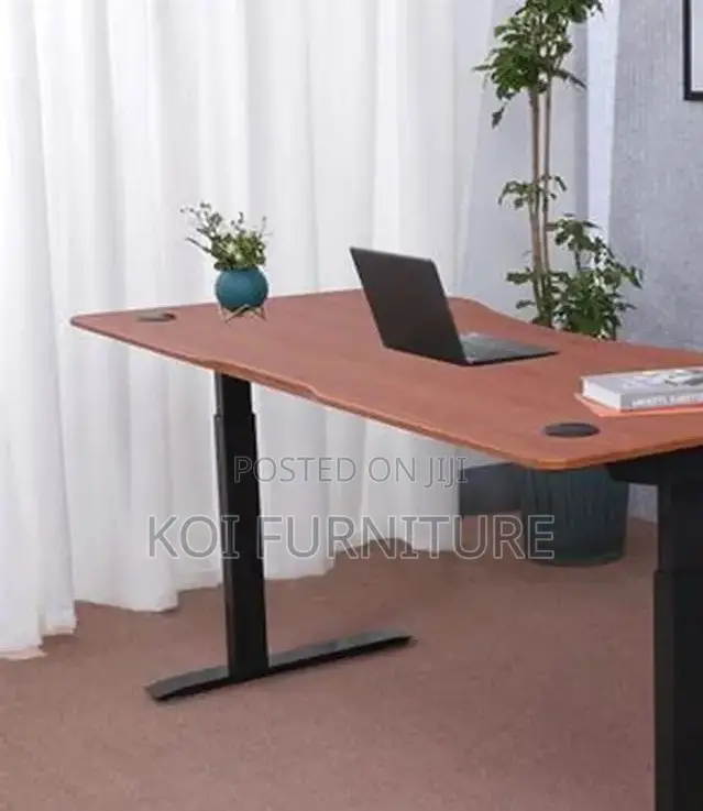 Office Desk; Etr5 1.4 Meters Electric Adjustable Office Desk