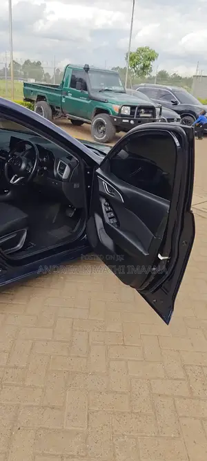Mazda Axela 2017 Blue