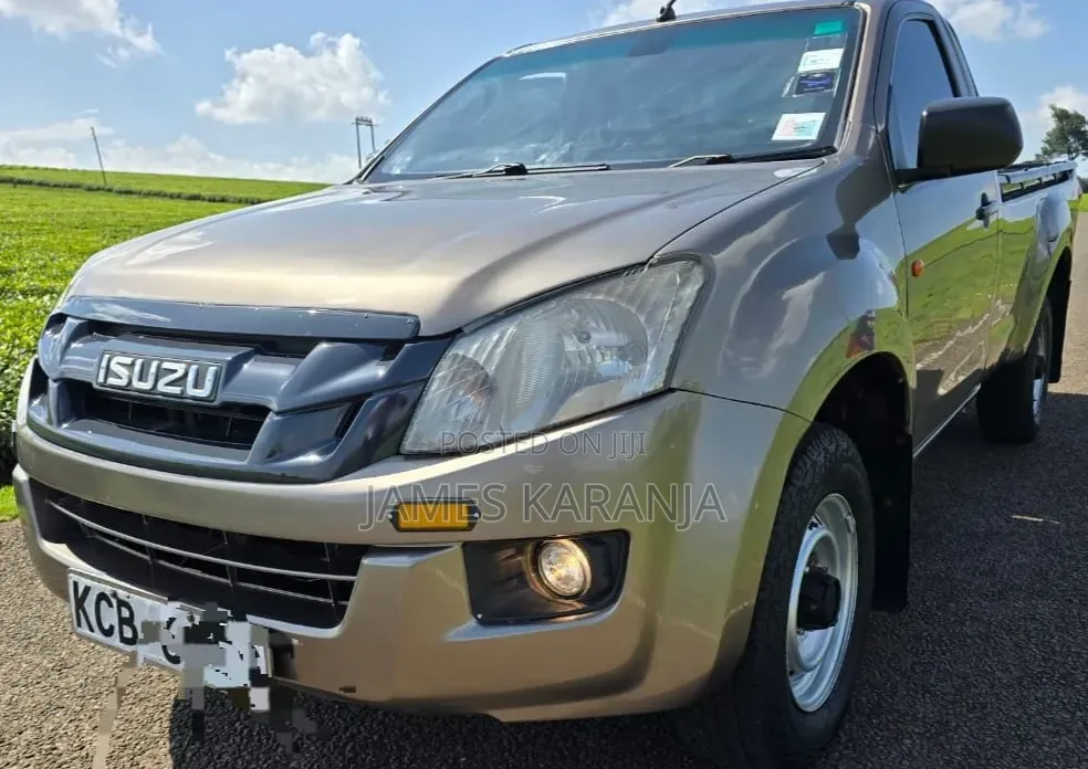 Isuzu D-MAX 2015 Gray