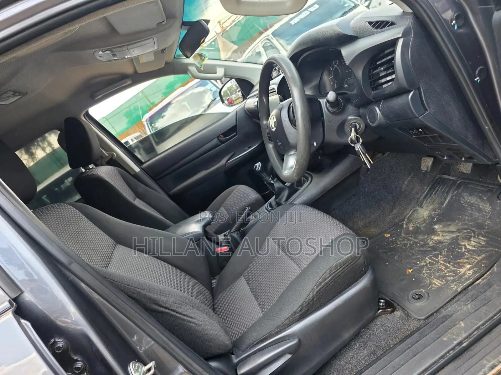 Toyota Hilux 2021 Black
