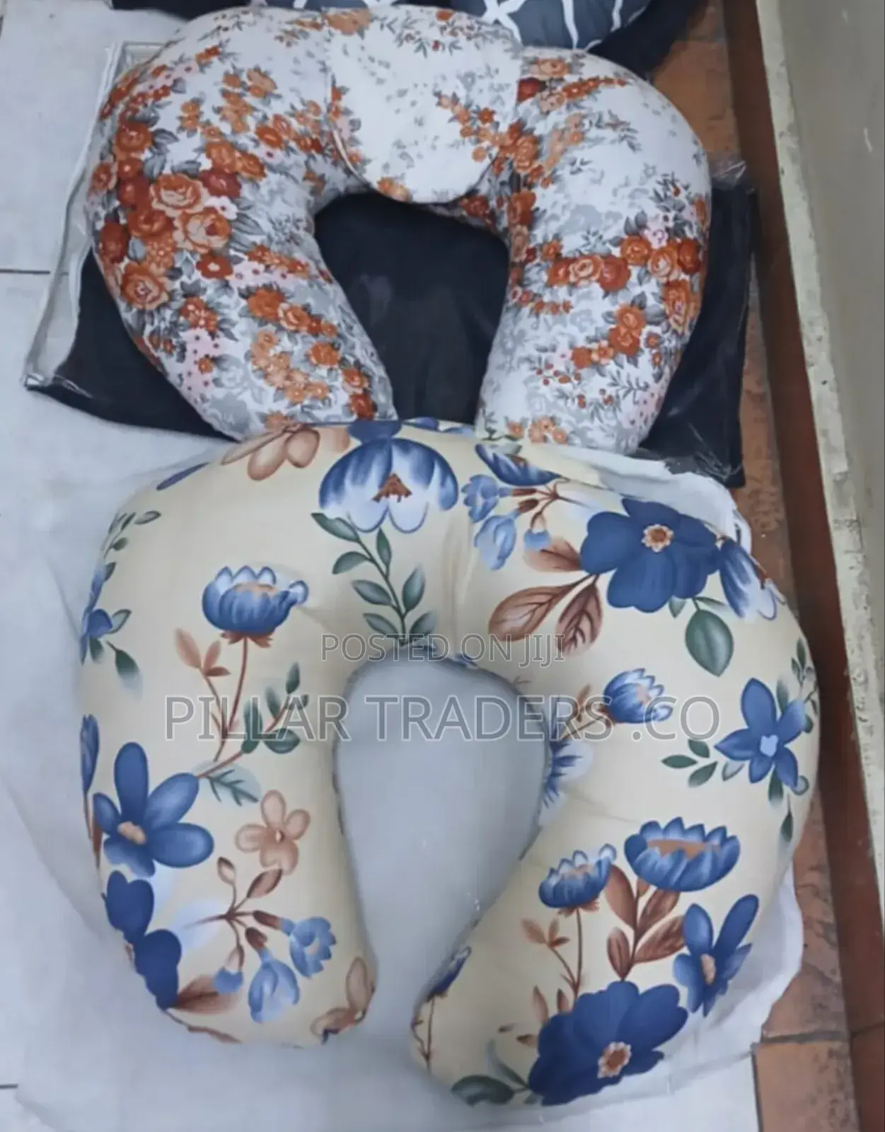 Soft U-shaped Neck Support Pillow