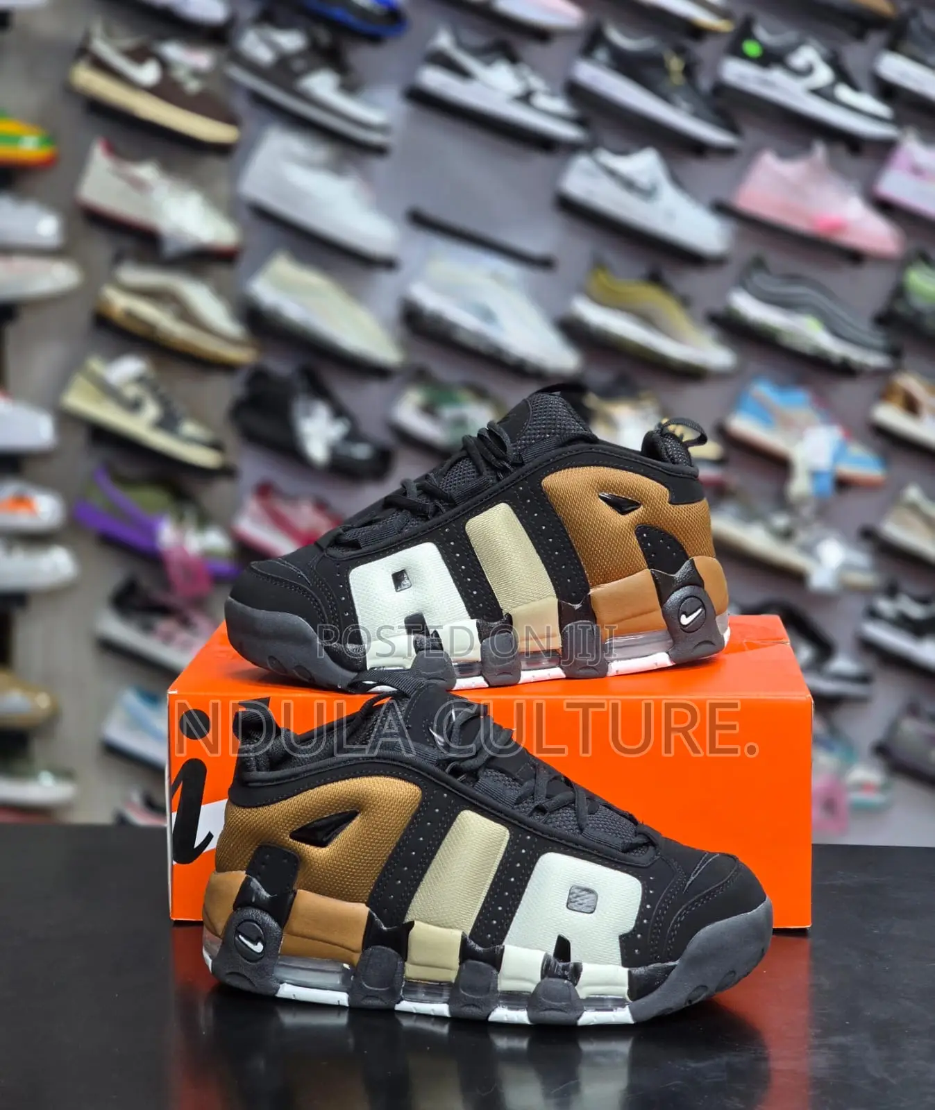 Nike Uptempo
