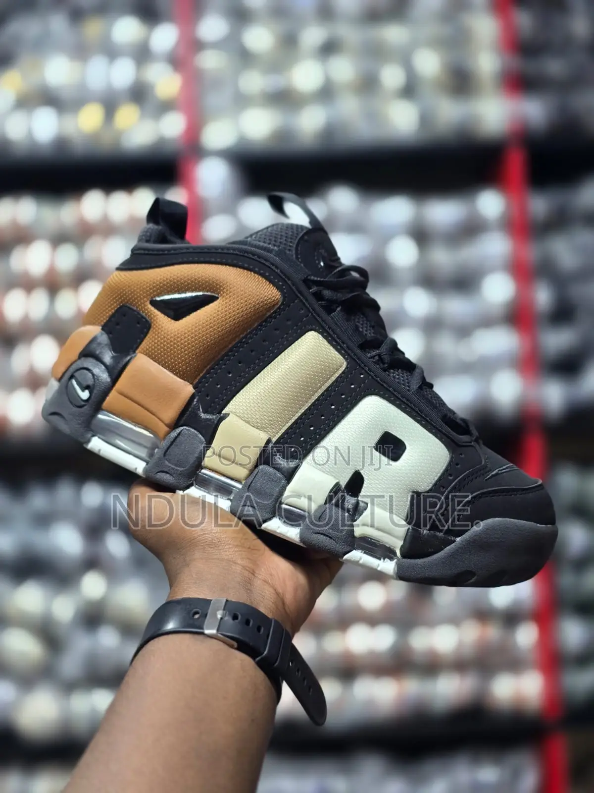 Nike Uptempo