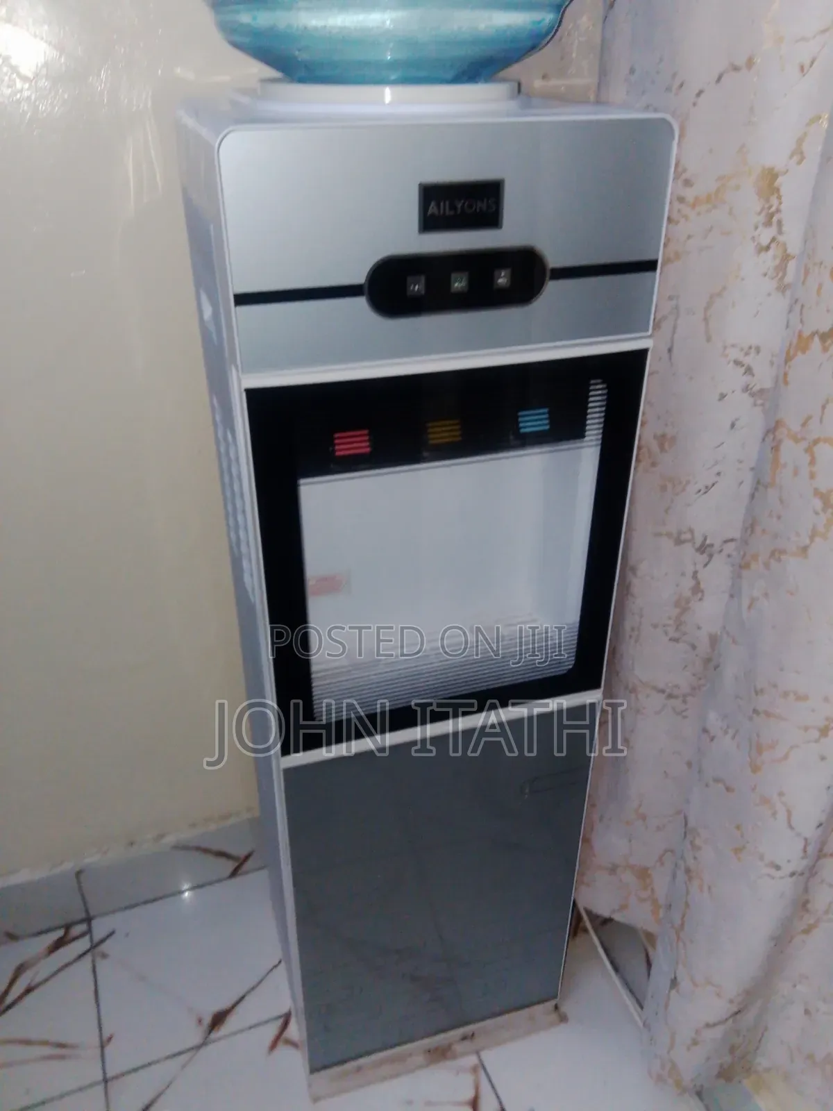 Water Dispenser in Good Condition