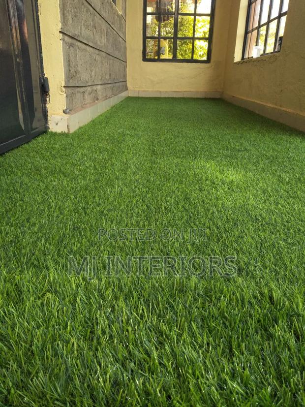 Outdoor Artificial Grass Carpet for Clean Green Environment
