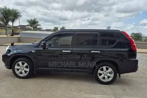 Nissan X-Trail 2010 Black