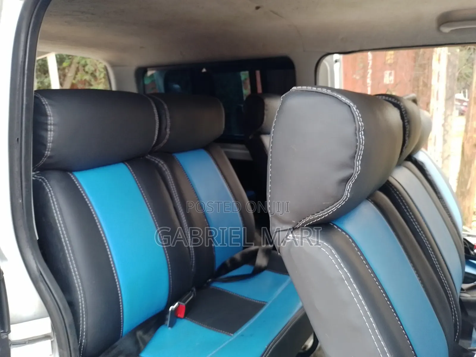 Toyota HiAce 2011 White