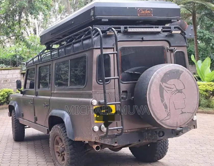 Land Rover Defender 2012 Brown