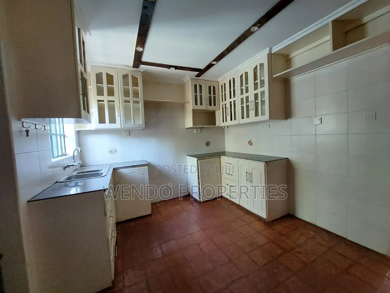 2bdrm Bungalow in Karen for rent