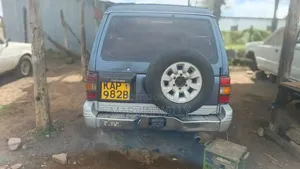 Mitsubishi Pajero Sport 1998 Blue