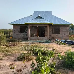 2bdrm House in Samburu Kinagoni for sale