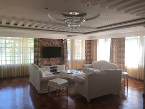 6bdrm Villa in Karen for rent