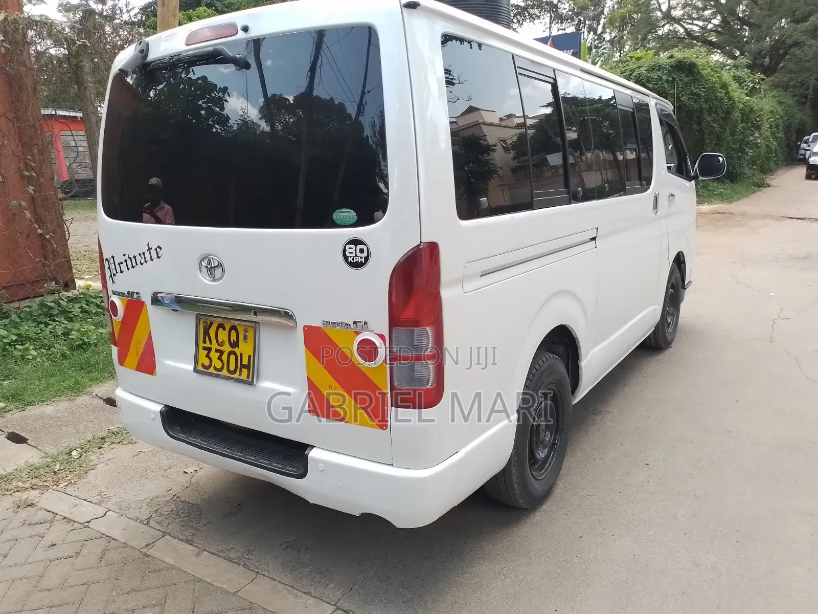 Toyota HiAce 2011 White