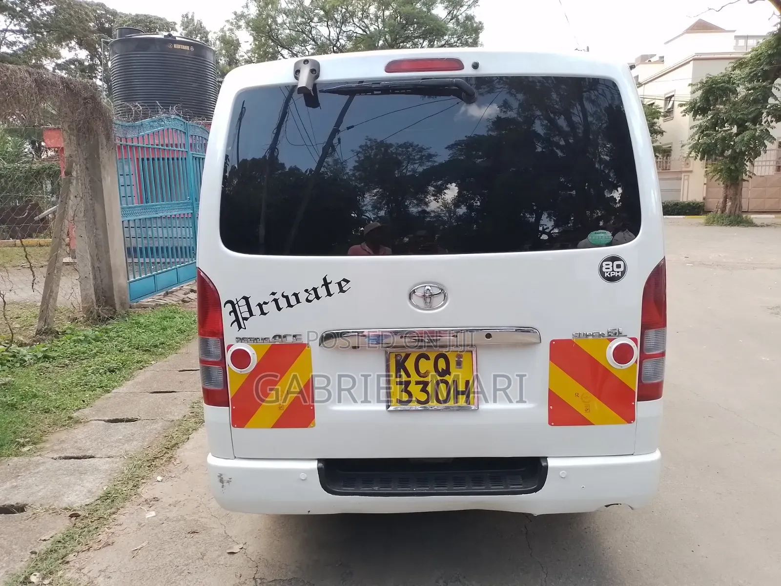 Toyota HiAce 2011 White