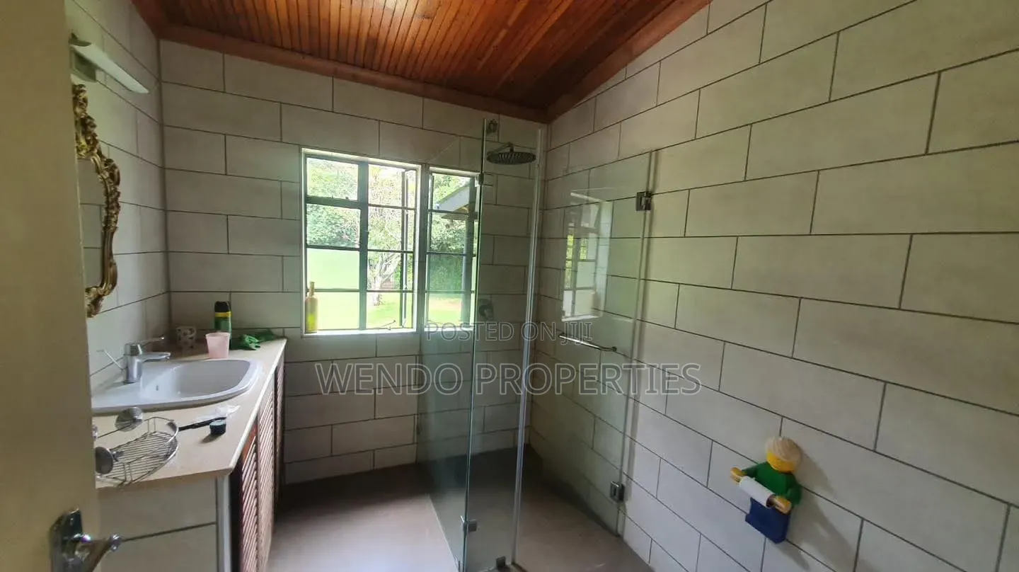 3bdrm Bungalow in Karen for rent