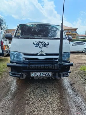 Toyota HiAce 2012 White