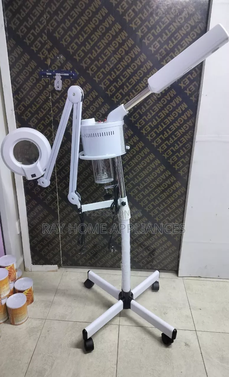 Hot Facial Steamer With Magnifying Glass