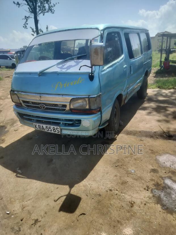 Toyota HiAce 2012 Blue