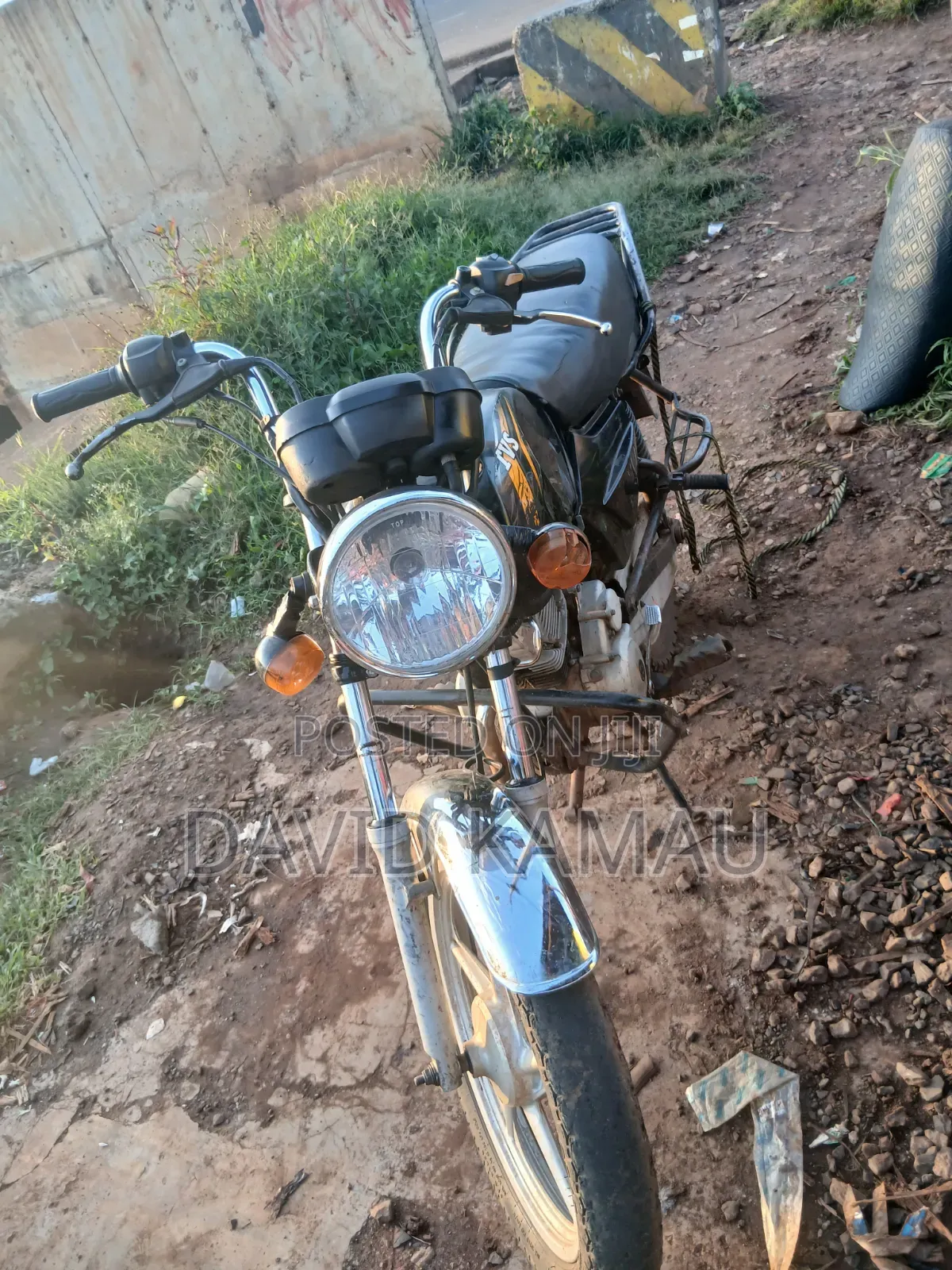 TVS HLX Plus ES 2023 Black