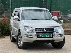 Mitsubishi Pajero 2019 Pearl