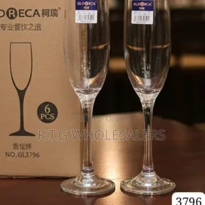 Set of 6 Elegant Champagne Glasses