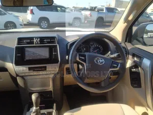 Toyota Land Cruiser Prado 2.7 2020 Pearl