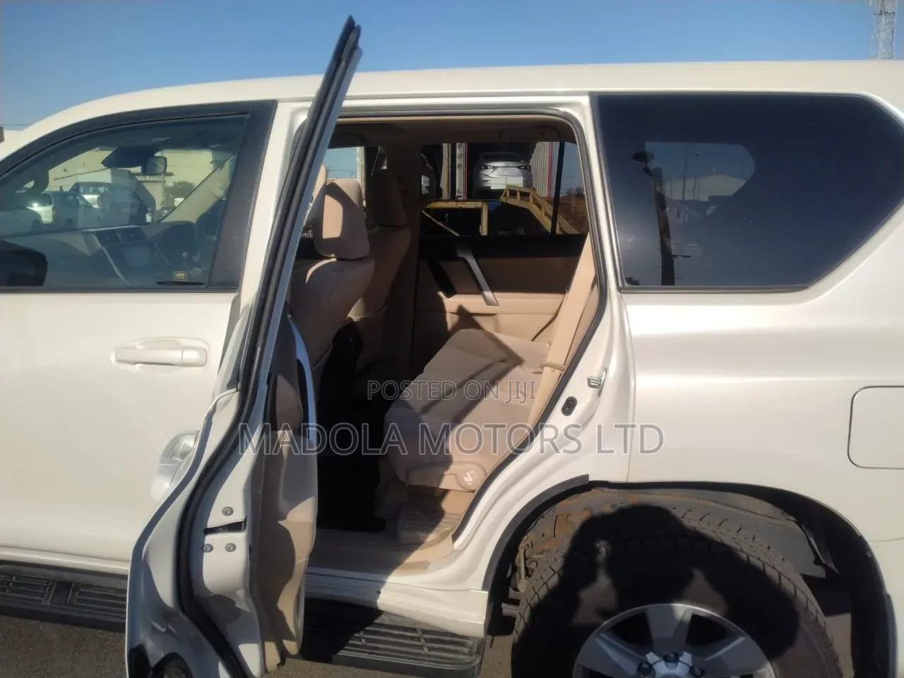 Toyota Land Cruiser Prado 2.7 2020 Pearl