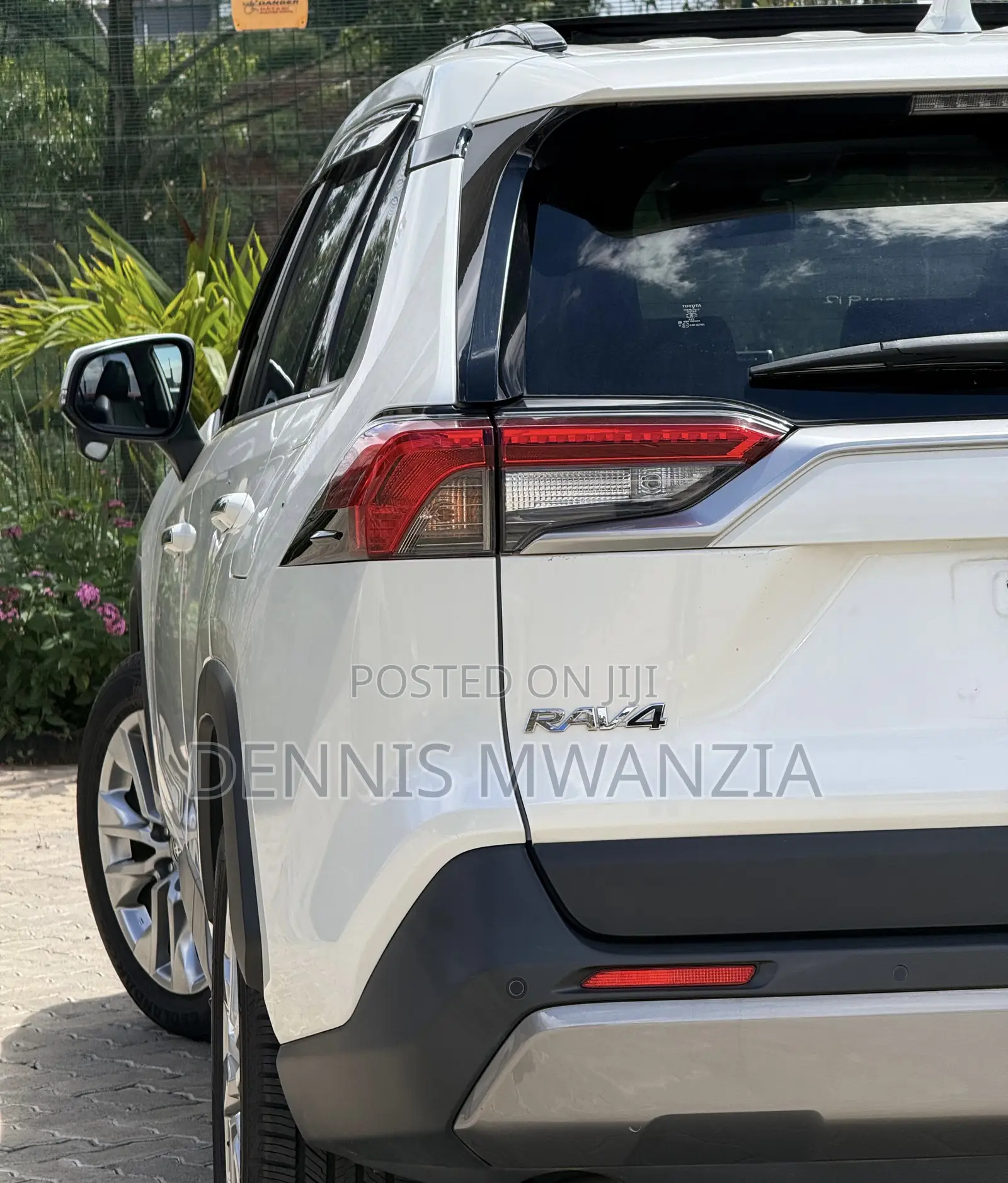 Toyota RAV4 2019 White