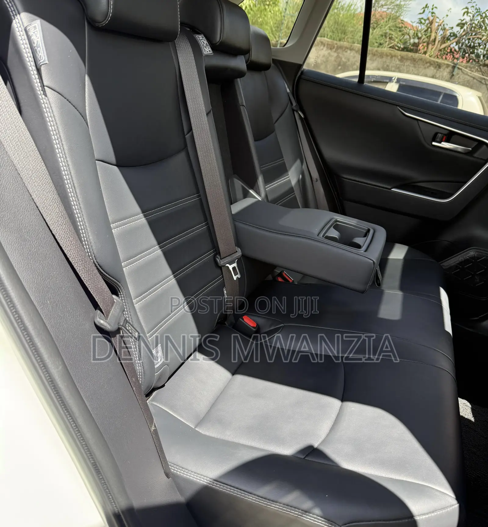 Toyota RAV4 2019 White