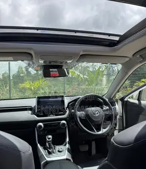 Toyota RAV4 2019 White