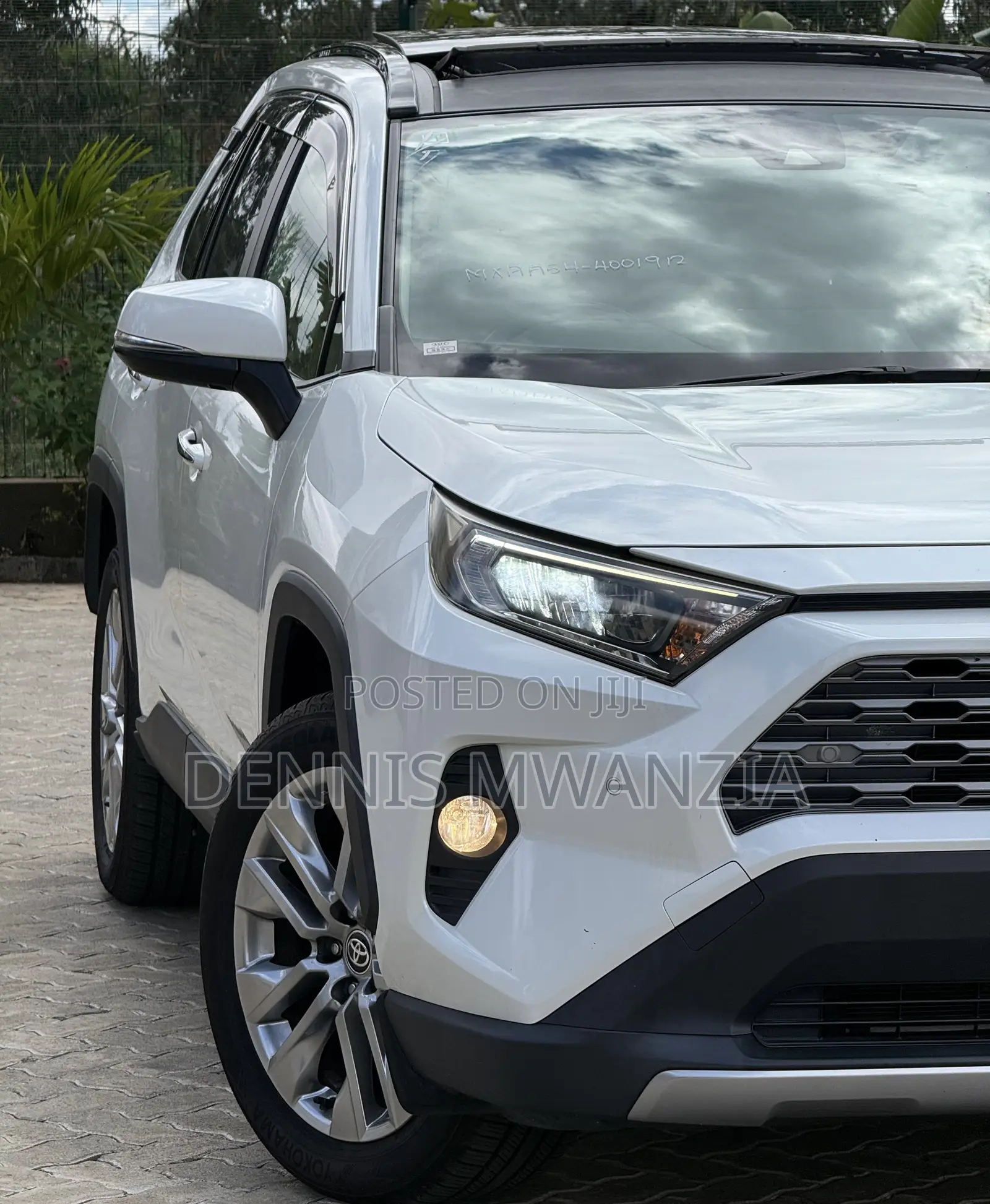 Toyota RAV4 2019 White