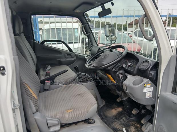 Toyota Dyna - thumbnail 4