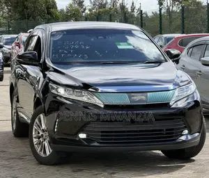 Toyota Harrier 2.0 2019 Black