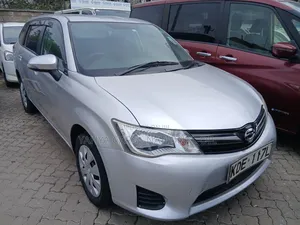 Toyota Corolla Fielder 2013 Silver