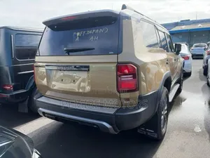 Toyota Land Cruiser Prado 2.8 2024 Brown