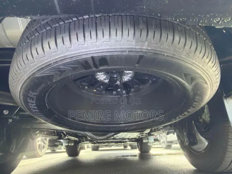 Toyota Land Cruiser Prado 2.8 2024 Brown