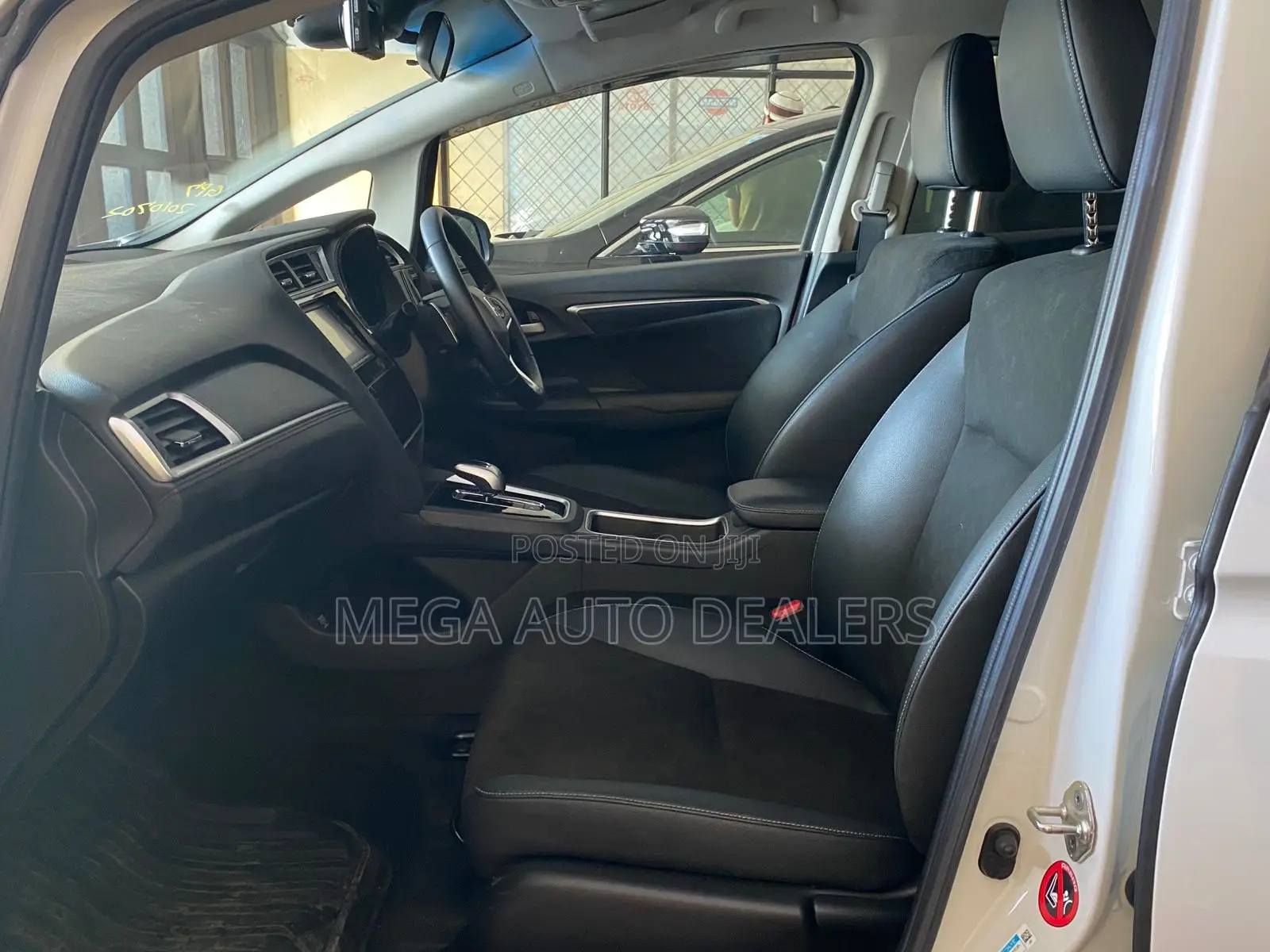 Honda Fit Shuttle 2019 White