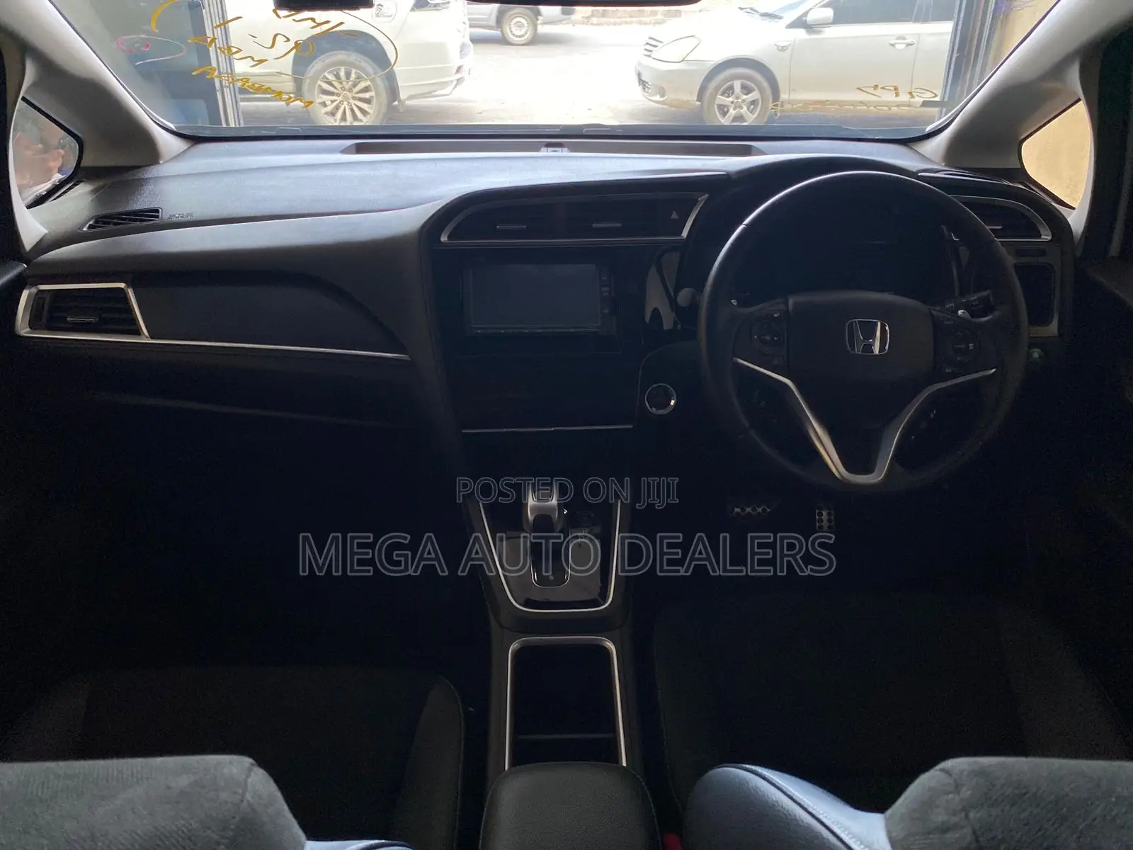 Honda Fit Shuttle 2019 White